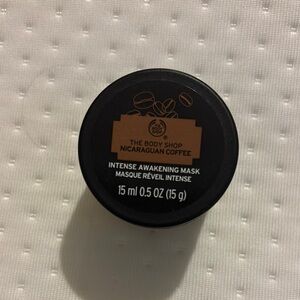 The Body Shop Coffee Awakening Mask - Black and Brown